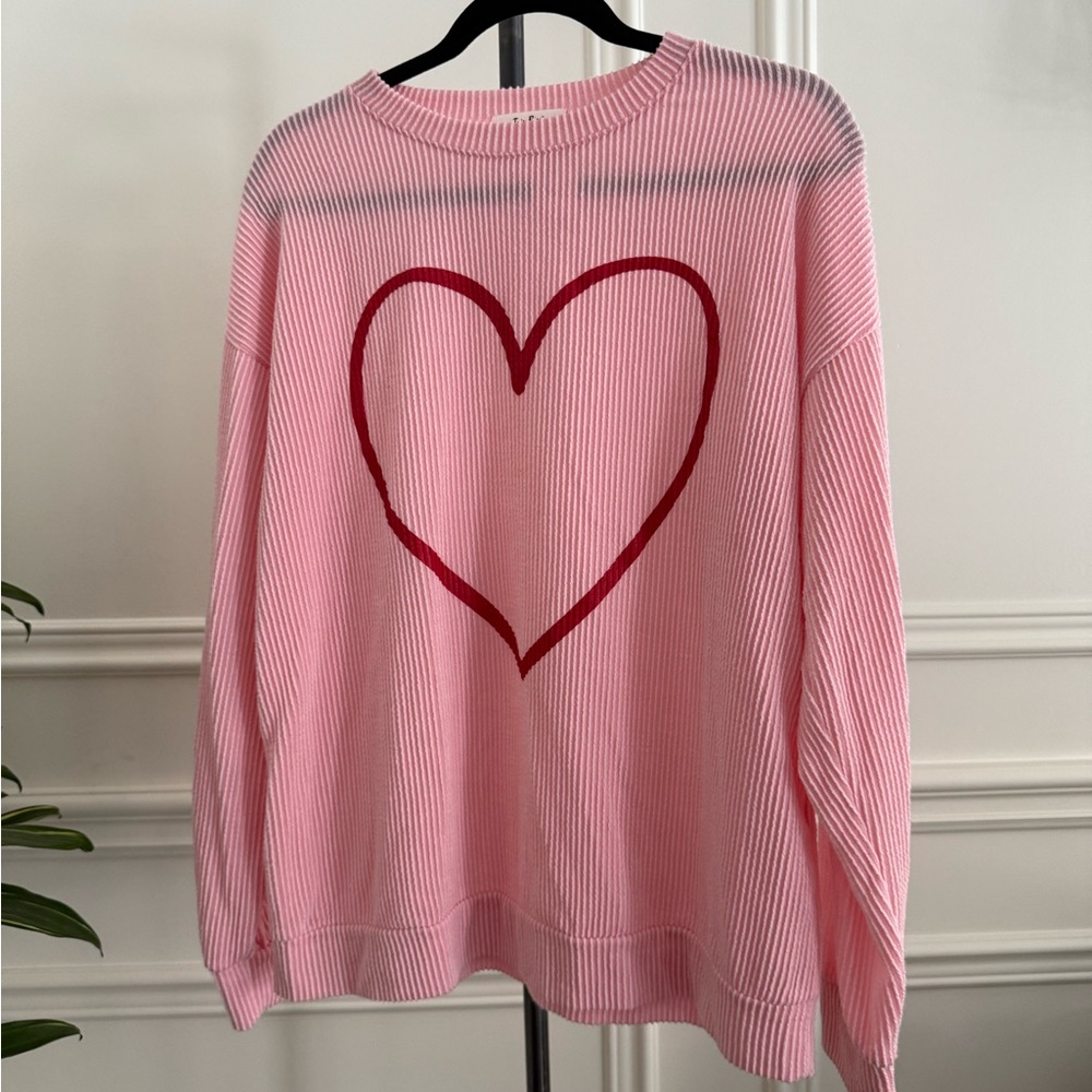 TRÉS BIEN- Pink Sweater with Red Heart Design